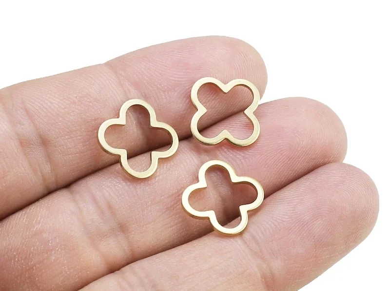 

30pcs Brass Floral Charm, Daisy Earring Charm, Brass Connector, Brass Findings, 14.7x1mm, Jewelry Making R137