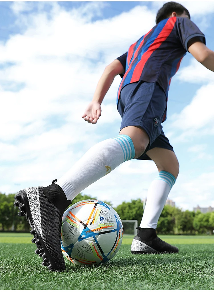 Men FG/TF Football Boots Futsal Professional Unisex Soccer Shoes High Quality Grass Training Sport Non Slip Outdoor Male_voghion.com