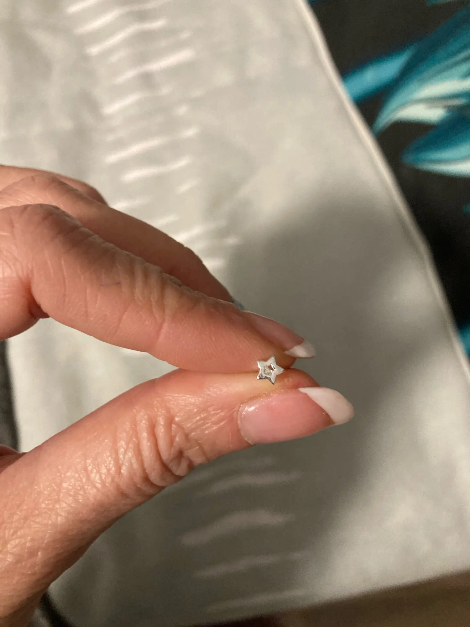 Nuevos pendientes de corazón para mujer, hipoalergénicos, uso diario, minimalista, estrella bonita, Color plata, oreja, joyería Pierc para niñas, regalos photo review