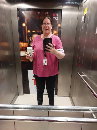 Plus Size Women's V-Neck Casual Tee - Effortless Summer Chic photo review