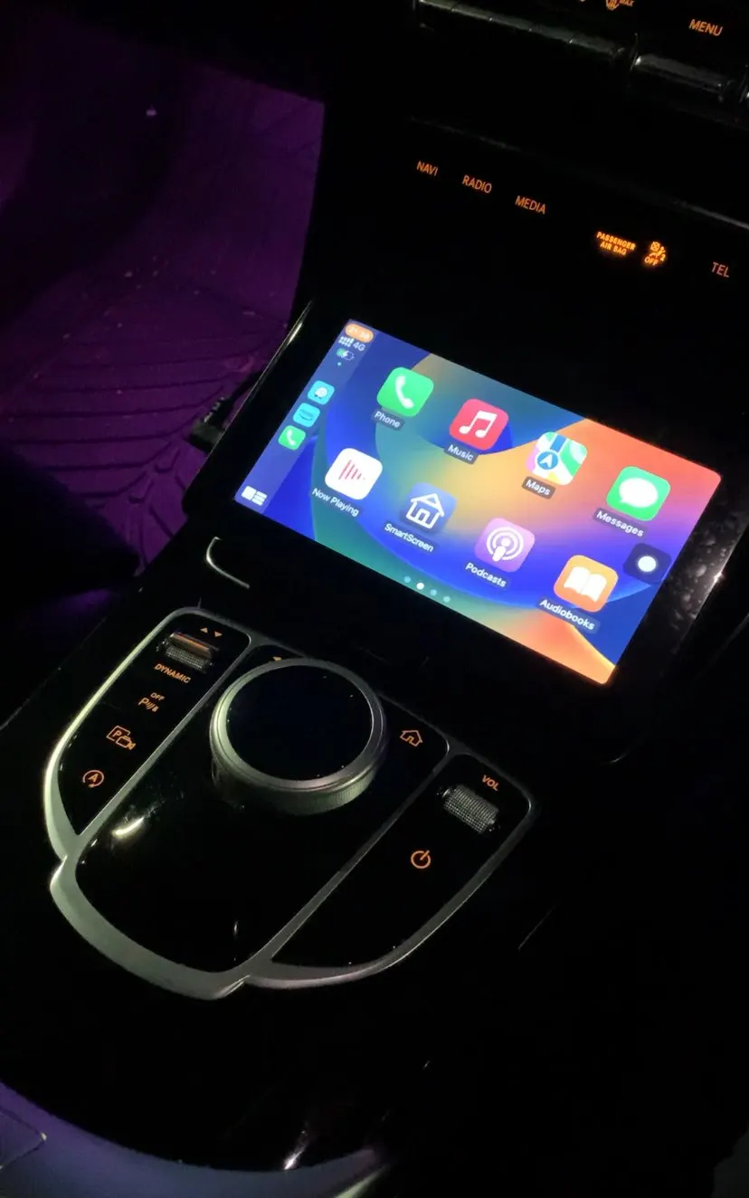 DriveScreen Wireless Touchscreen Car Dashboard Apple CarPlay