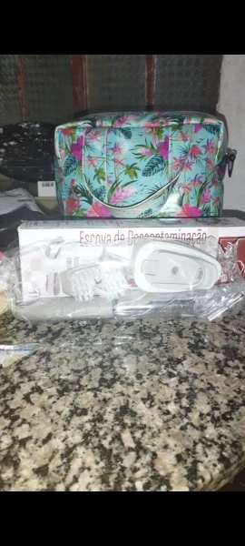 Escova Limpeza 2 em 1 Dispenser Detergente Prática Multifuncional Compacta Cozinha Higiene Durável Fácil Uso Armazenamento photo review