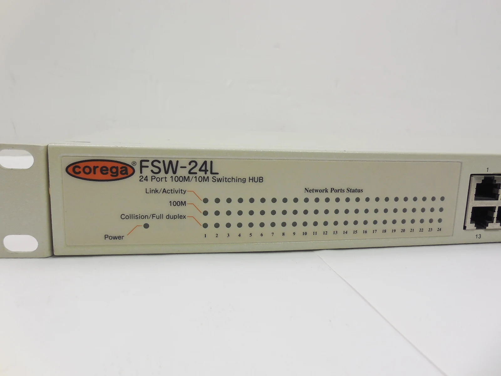 Коммутатор Corega FSW-24L (24x100