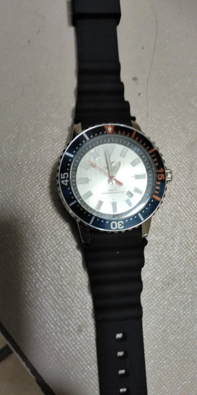 ONOLA Men's Leather Waterproof Quartz Watch - Business Style photo review