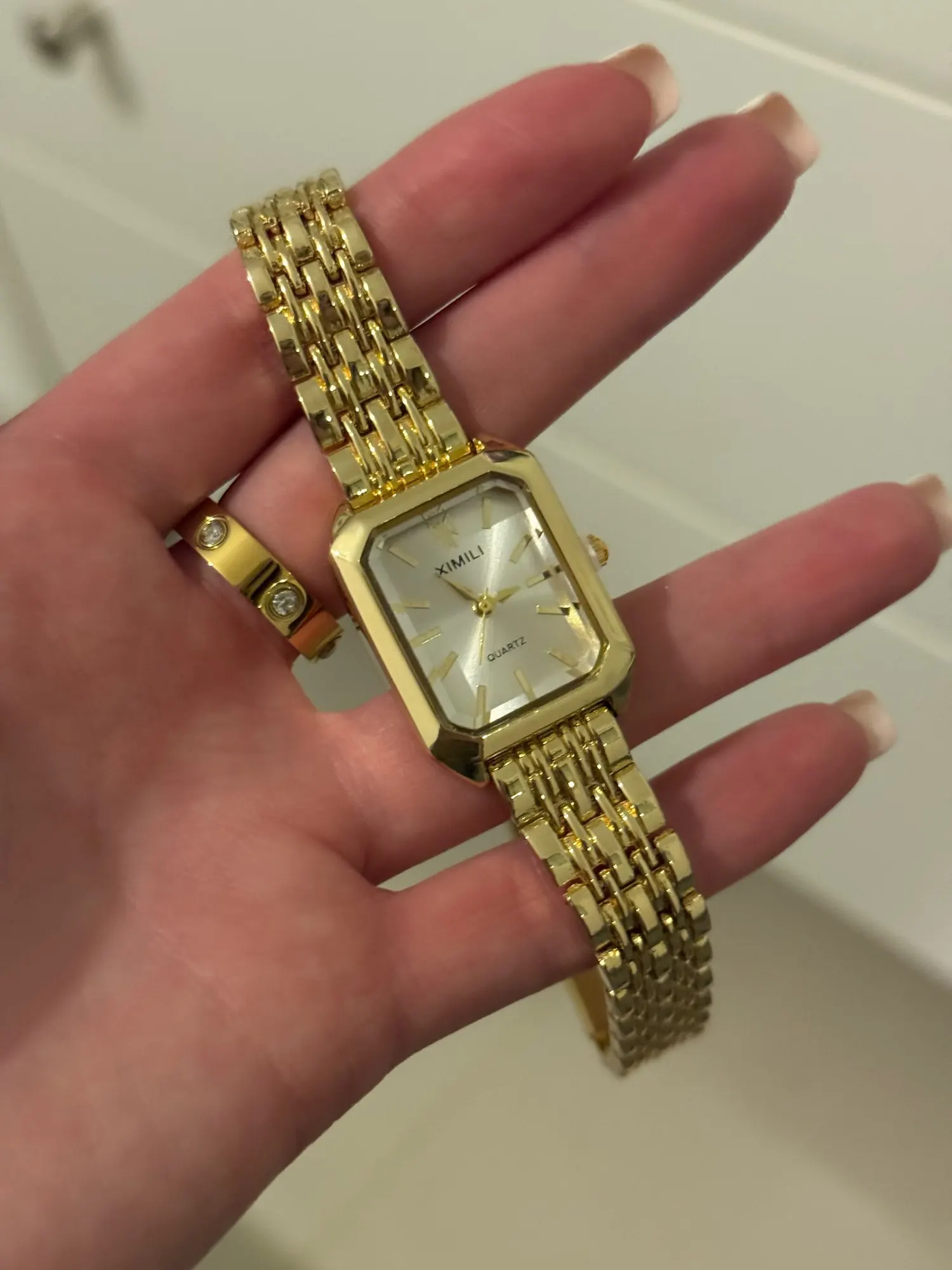 Women's 32mm Square Quartz Watch photo review