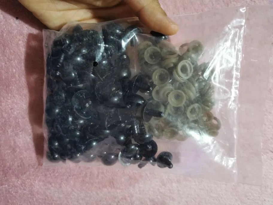 100pcs 10mm Eyeball Doll Accessories Black Plush Safety Eyes Amigurumi For Toys 6mm 8mm 12mm DIY Funny Toy Eyes Animal photo review