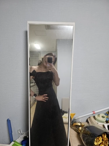 Sweet Bow Off The Shoulder Wedding Dresses New Satin Black Evening Dress Elegant Floor-length A Line Simple Sukienka Na Wesele photo review