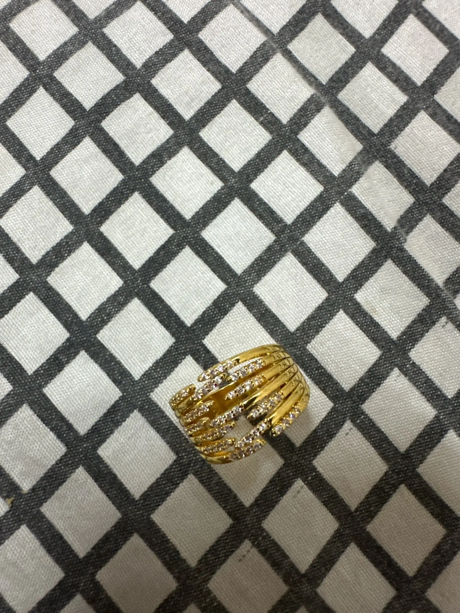 Zircon Double Crossed Shape Rings photo review