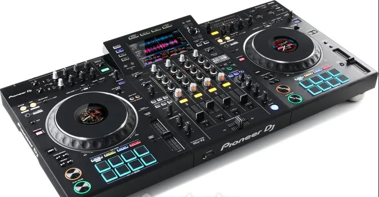 BEST DEAL Pioneerssss DJ XDJ-XZ Digital DJ System New Stock