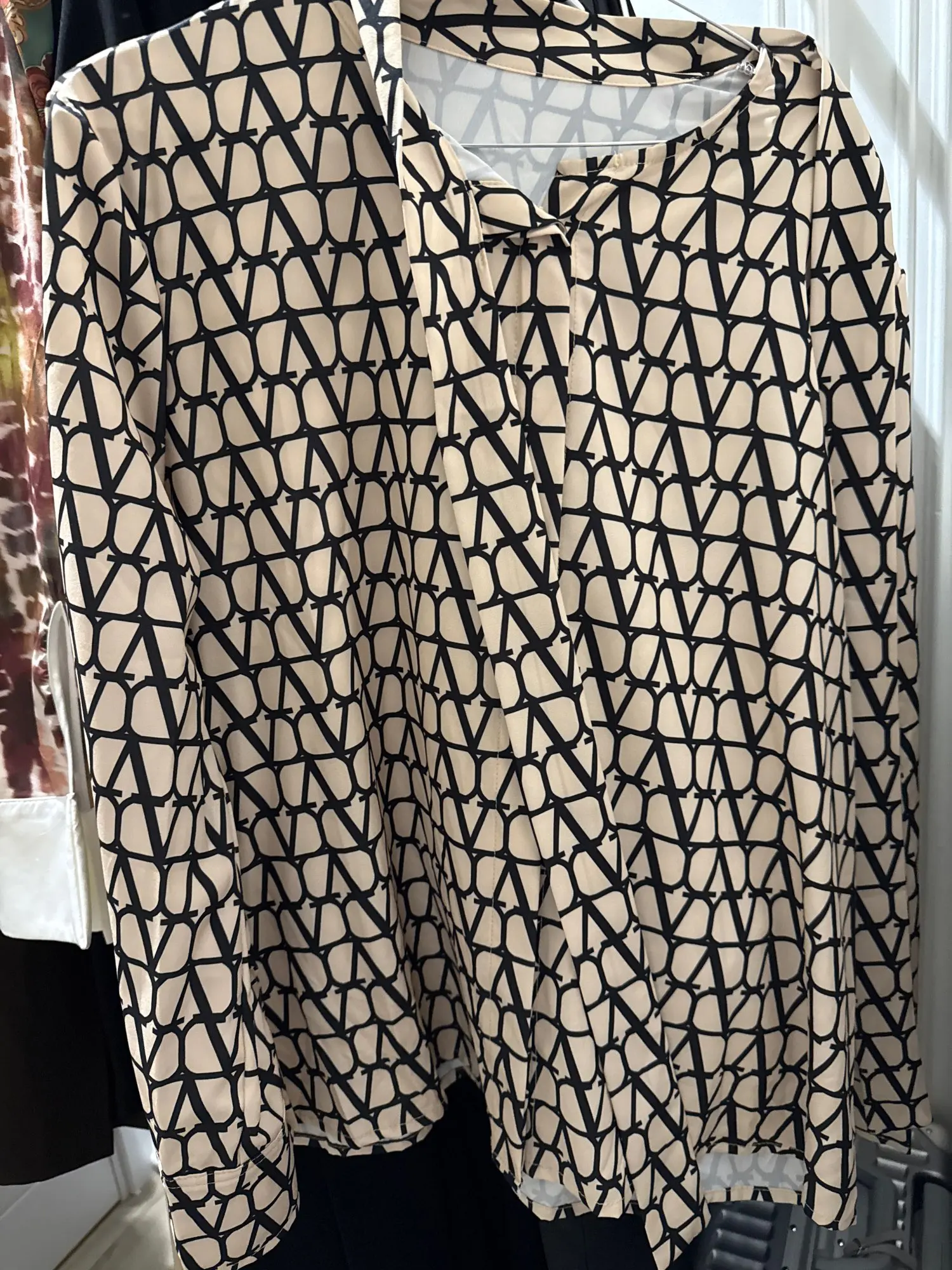 Fashion Women's Print Blouse - New Arrival photo review