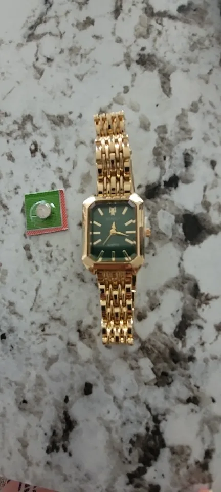 Women's 32mm Square Quartz Watch photo review