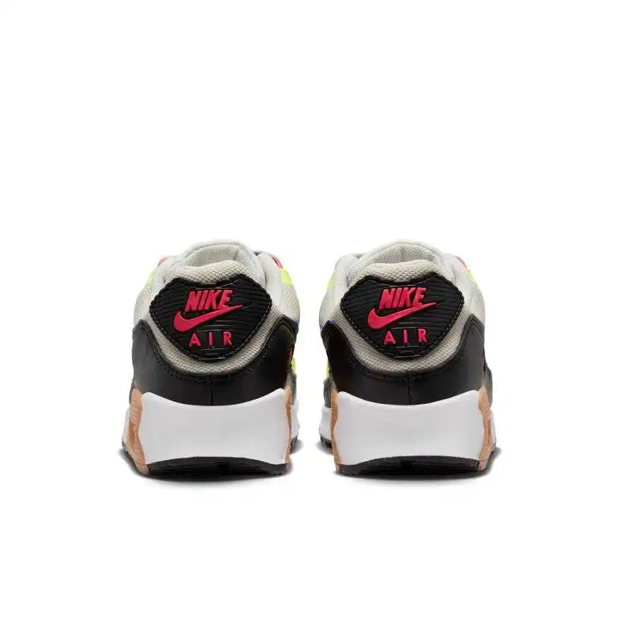 Рисунок 5 - Женские баскетбольные кроссовки Nike Air Max 90