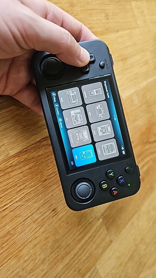 ANBERNIC RG35XX H photo review