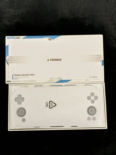 Retroid Pocket 5 Handheld Game Console photo review