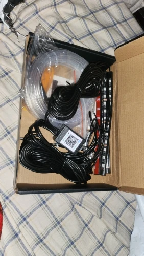 Luz LED RGB – Controle por App + Controle Remoto