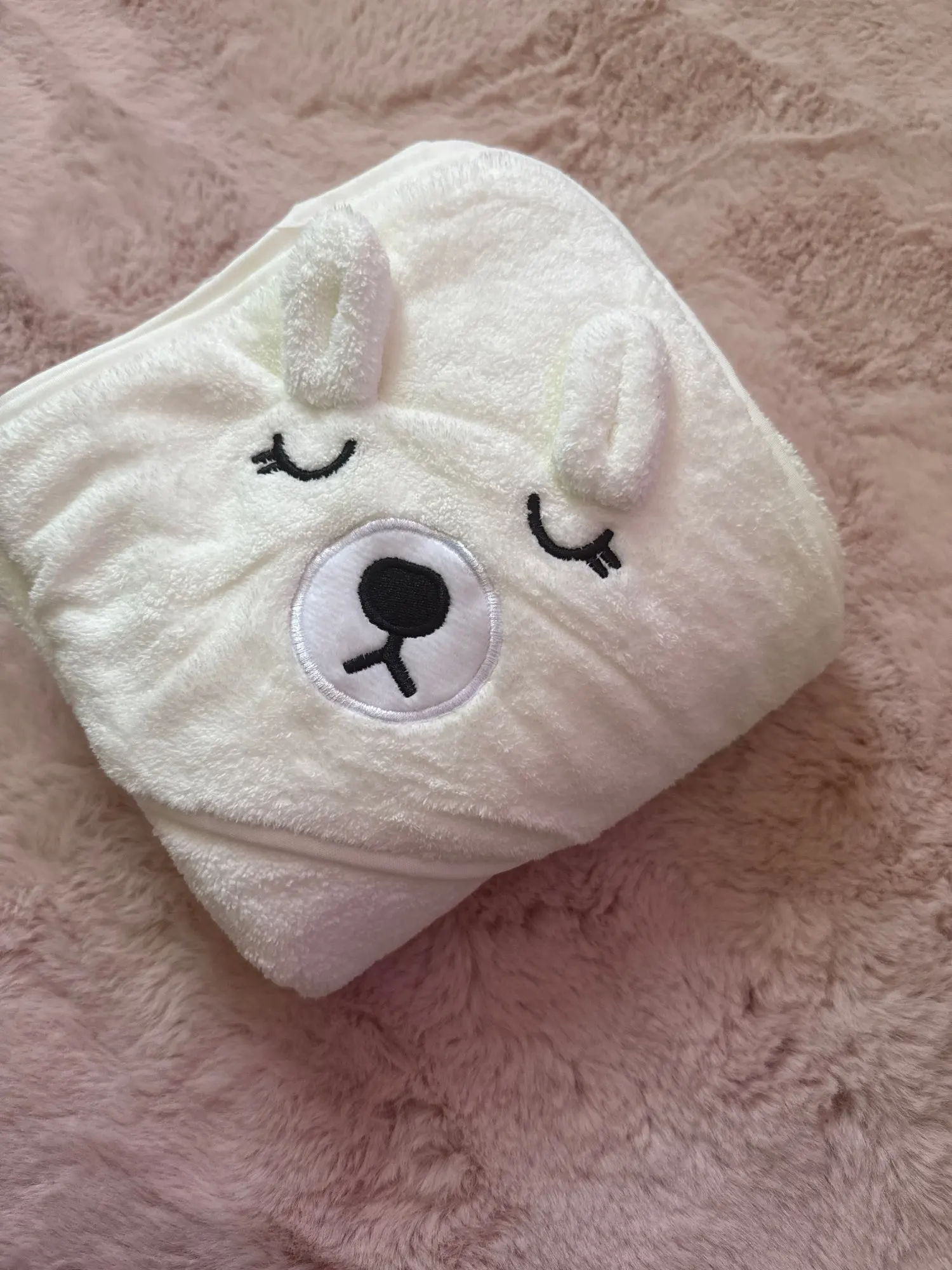 Comentário sobre a toalha de banho com capuz para bebé