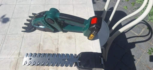 Gisam 2 in 1 Electric Hedge Trimmer 20000rpm Handheld Household Lawn Mower Garden Scissors Power Tool For Makita 18V Battery Pin photo review