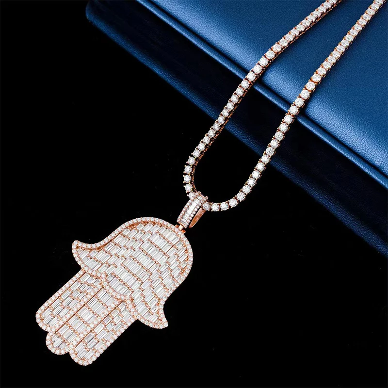 Рисунок 4 - Кулон из муассанита с бриллиантом