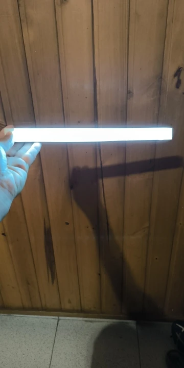 Luz LED nocturna con Sensor de movimiento para decoración del hogar, luz de carga inalámbrica para armario, pasillo, cocina, armario, escaleras, 1 unidad photo review