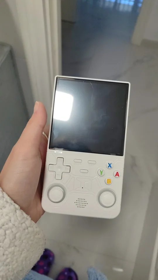 R36 ULTRA photo review