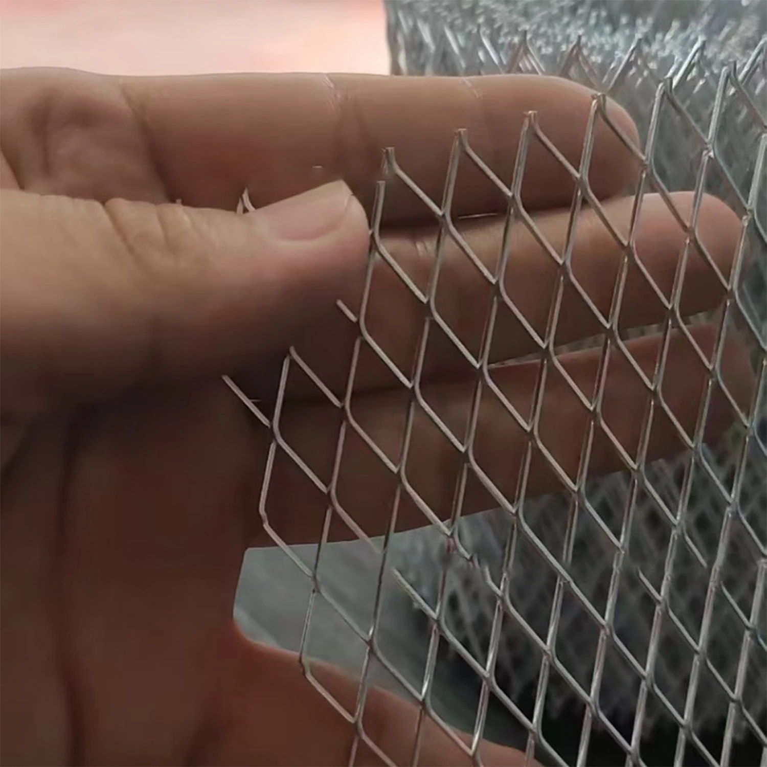 Aluminum Leaf Guard Gutter Protection Net with Stainless Steel Clips Durable Leaf Guard Effective Rain Gutter Covering Net