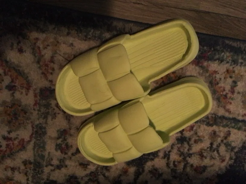 Thick Flat Bottom Bathroom Home Slippers