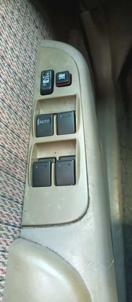 Power Window Switch Left (Driver-Side) Front 84820-42060 For Toyota RAV4 Corolla 1997 1998 1999 2000 2001 photo review