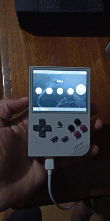 ANBERNIC – Mini Console de jeu portable rétro RG35XX, système Linux, écran IPS 3.5x640 de 480 pouces, lecteur de jeu, cadeau de noël pour enfants photo review