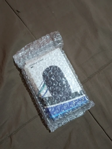 Rechargeable 2.4GHz Bluetooth Silent Gaming Mouse photo review