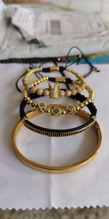 Handmade Luxurious Stainless Steel Bracelet Set photo review