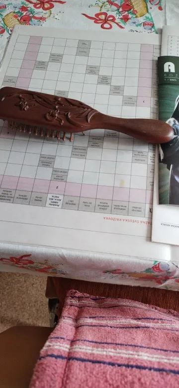 Golden Sandalwood Comb | Natural Hair Care photo review