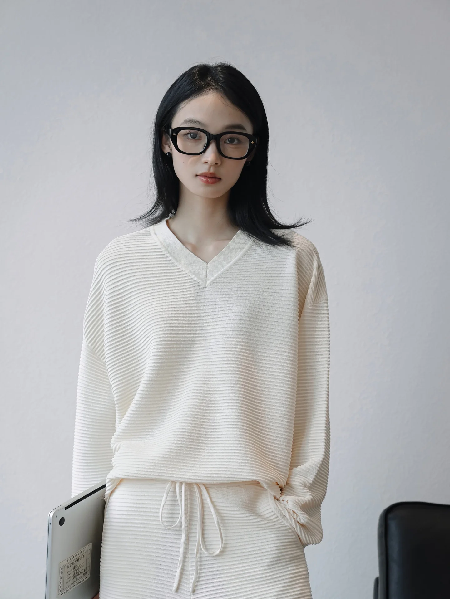 

new woman soft sweater from set loveMODA without trousers