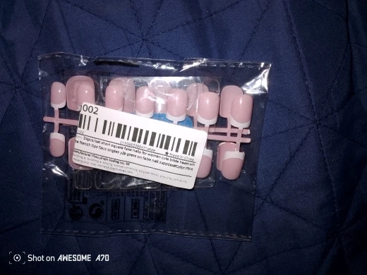 24 Square Short Fake Nails +1 Nail File +1 Piece of Jelly Glue photo review