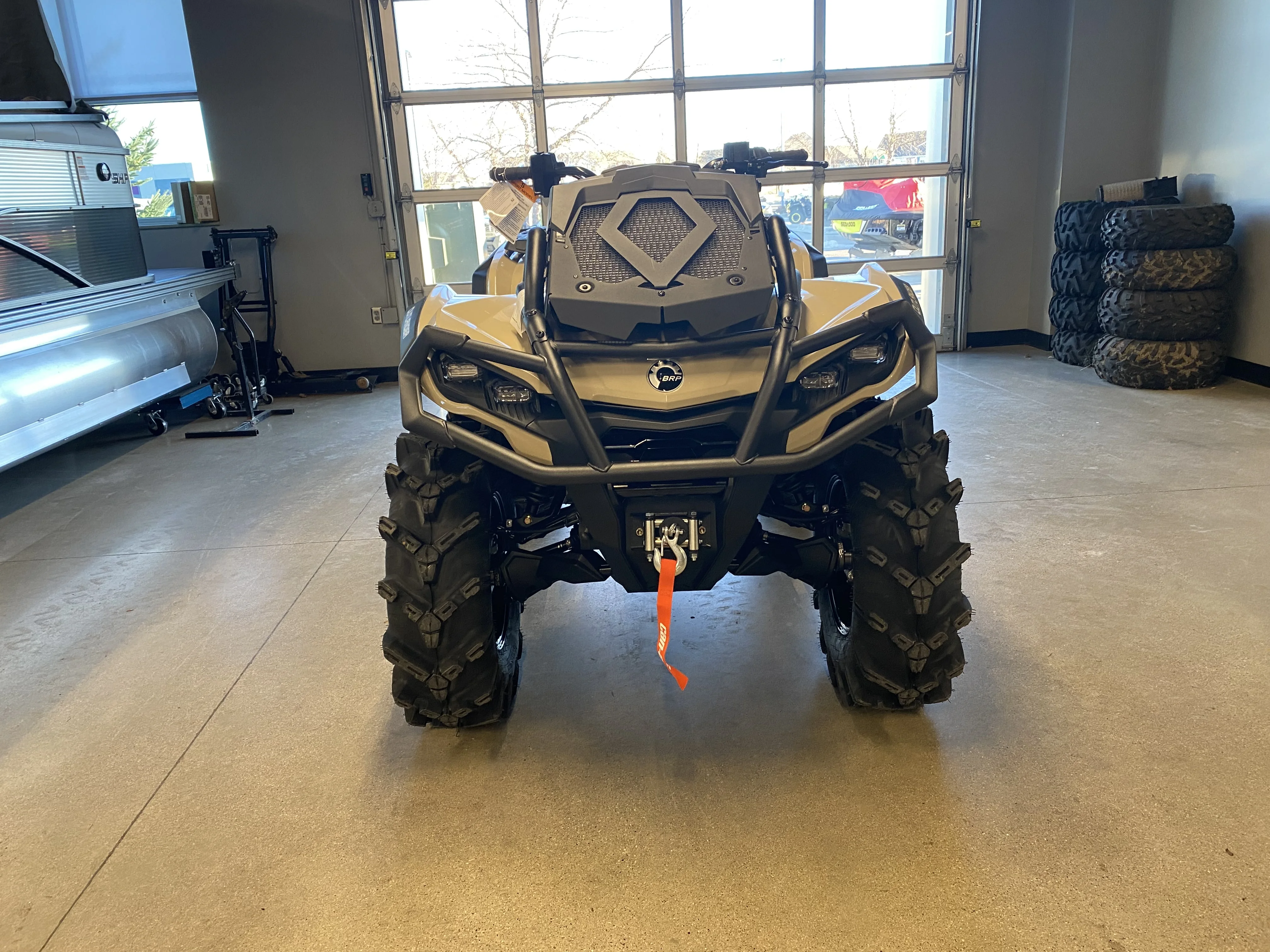 

Большие скидки, продажа 2023 Can-Am Outlander 1000 автоматический мотовездеход Can Am, грязевой велосипед X MR BRP Quad 4X4