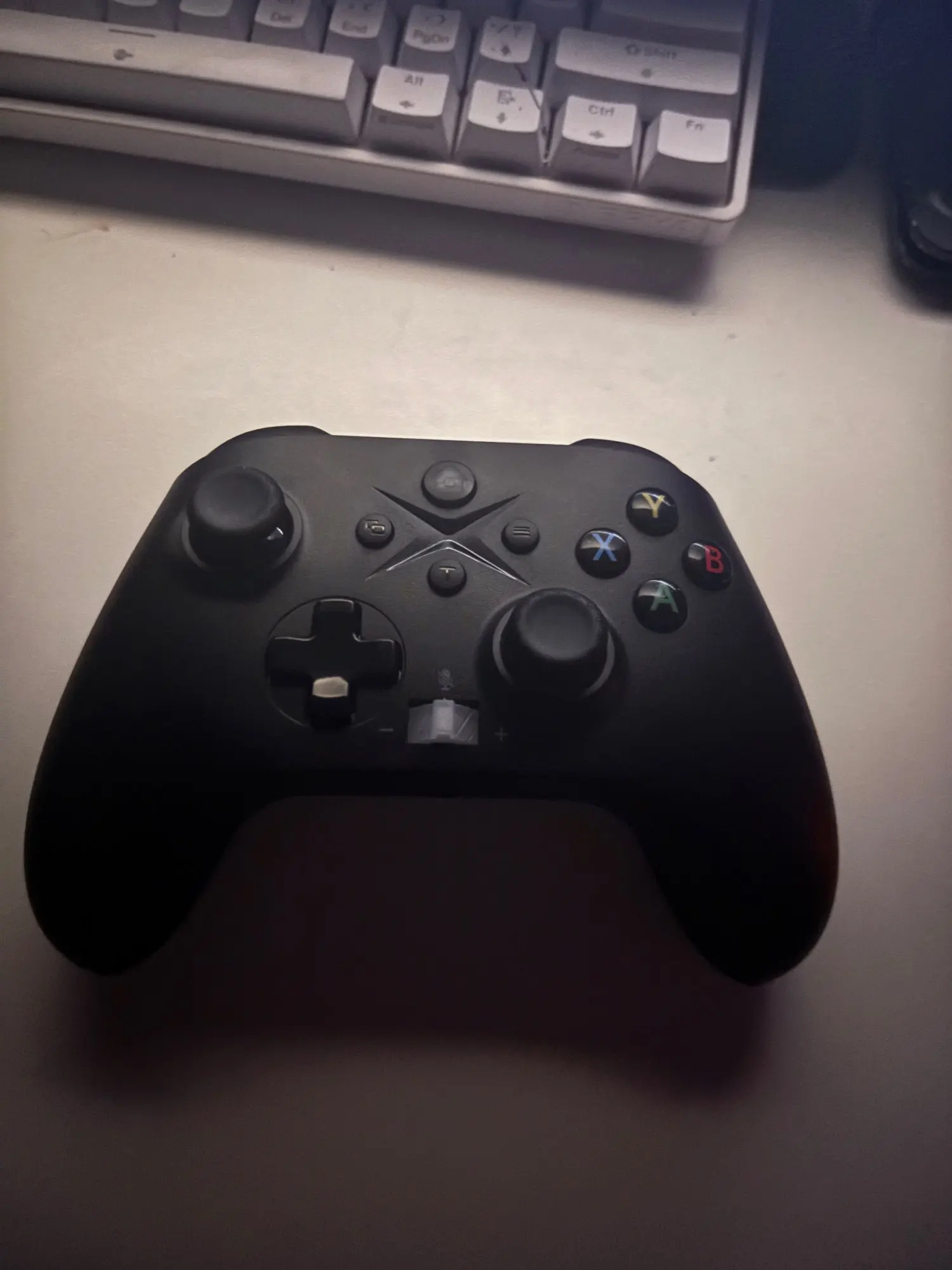 Mando inalámbrico de 2,4G para Xbox One, Xbox Seris S, ventana de consola X 7 8 10 piezas con controlador multijuego de doble vibración/seis ejes photo review