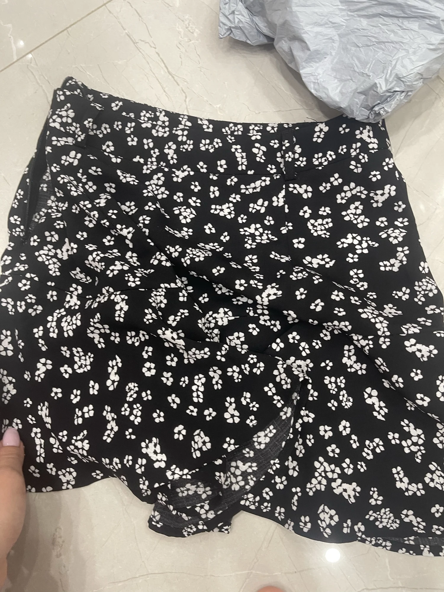 Chic Blue Striped Ruffled Summer Dress for Beach Parties photo review