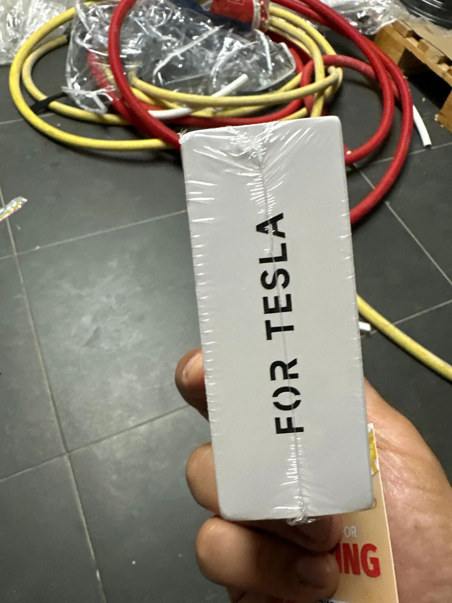 Teslahubs™ Space Box - CarPlay for Y, 3, S, X, Cybertruck, Juniper customer photo