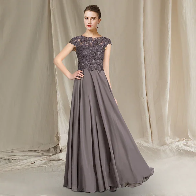 Elegant  A-Line Mother of the Bride Dress Jewel Neck Floor Length Chiffon Lace Cap Sleeve with Pleats Appliques