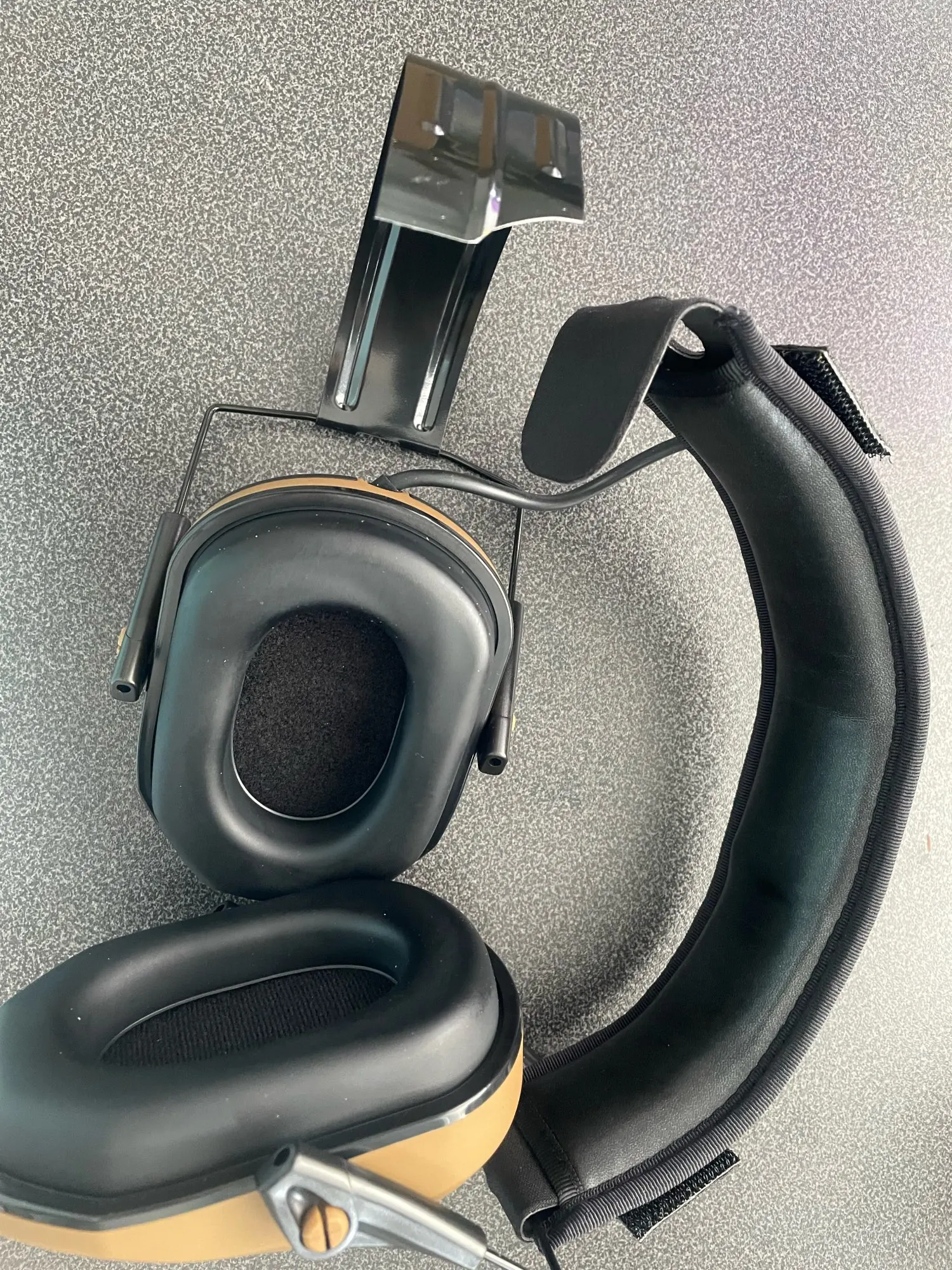 Smart Electronic Anti Noise Shooting Headphones with Adjustable Range