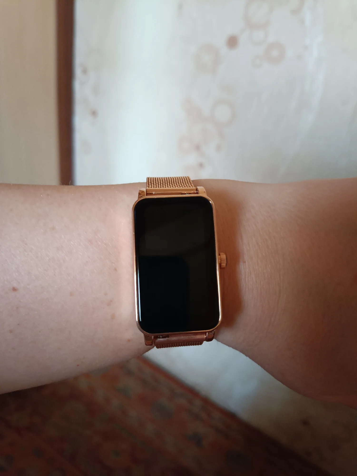 Severo - Beautiful Feminine Multi-Function Smartwatch photo review