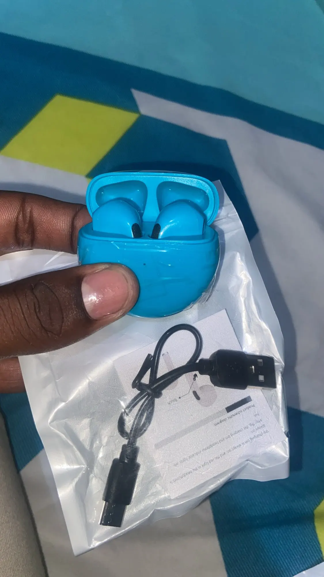 Air Pro 6 TWS Wireless Bluetooth Earphones: Your Ultimate Audio Companion photo review