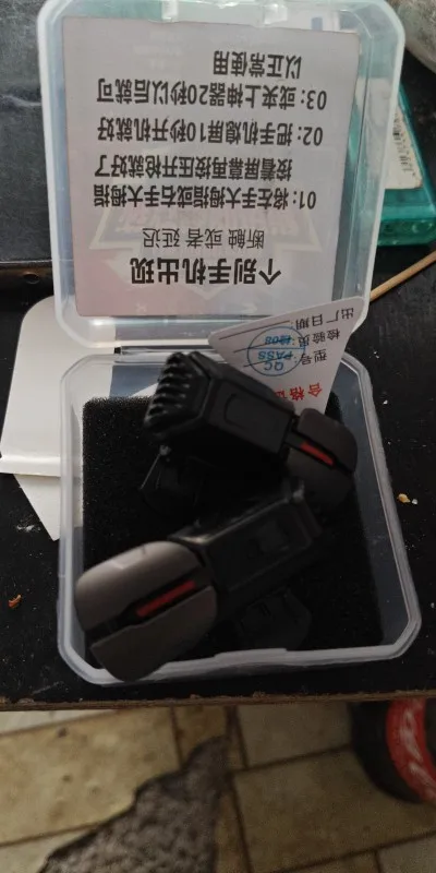 G21 Mobile Phone Game Trigger Gamepad Joystick 6-Finger Aim Shooting L1 R1 Key Button Game Fingertips For PUBG Game Controller photo review