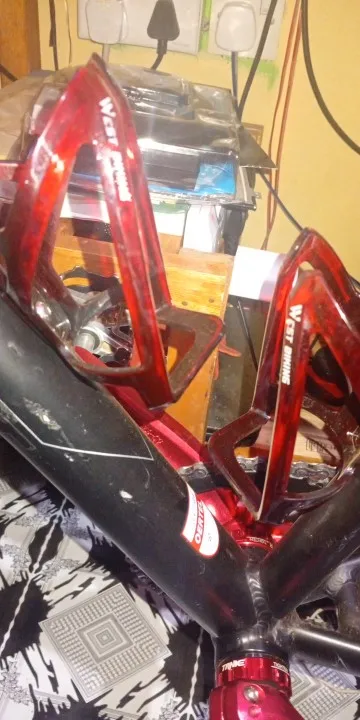 Bicycle Water Bottle Cage Colorful Gradient Secure Ultralight MTB/ROAD photo review