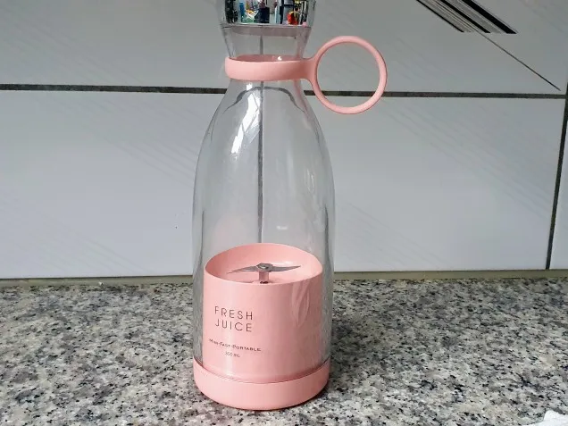 Next-Gen Portable Wireless Juice Bottle Blender photo review