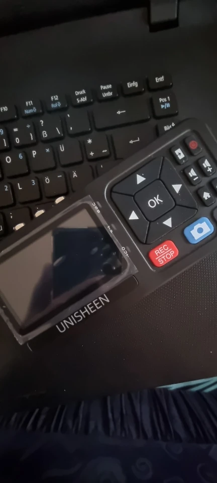 UNISHEEN UR230A Analog CVBS RCA SVideo Camera USB Tape VCR VHS Capture Card Box MP3 Video Recoder photo review