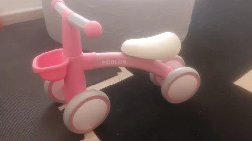 Bicicleta de equilibrio para bebé, bicicleta de 4 ruedas sin pedales, primera bicicleta para niños de 1 a 2 años, coche de juguete para exteriores de 12 a 24 meses photo review