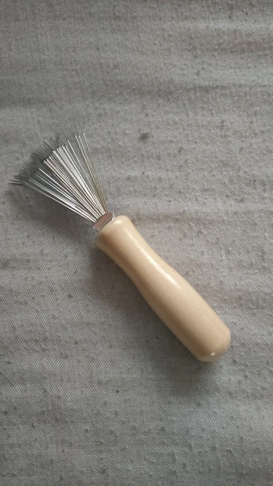 Brush Cleaning Tool