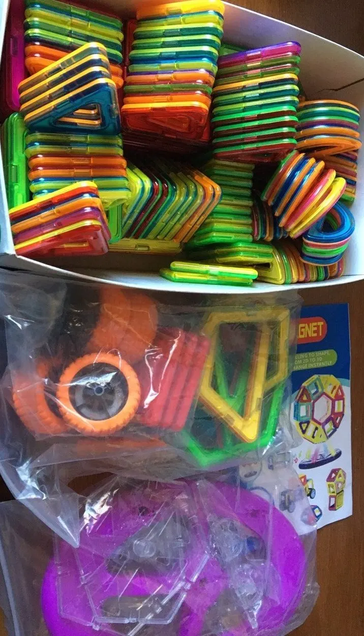 168 Magnet Bausteine - Konstruktionsspielzeug Set für kreative Designs photo review