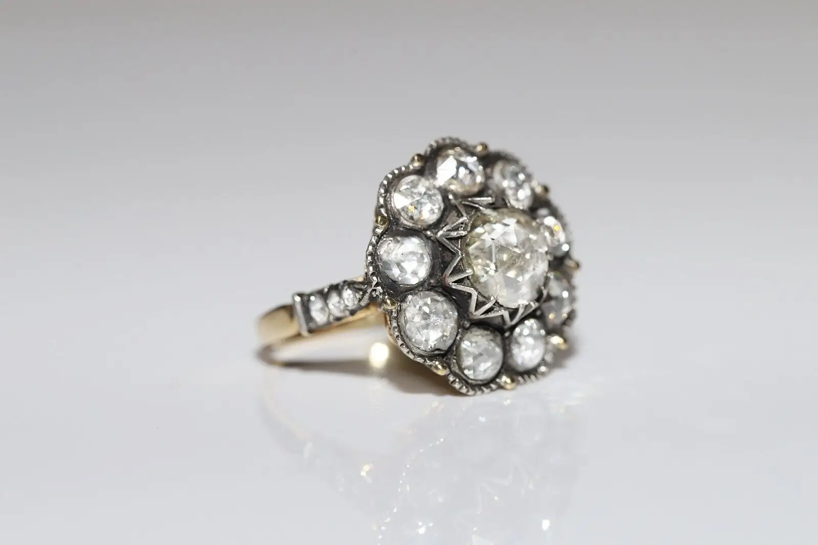 Рисунок 2 - Викторианский стиль