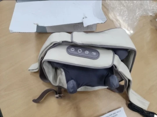 ReFresh - Nacken- und Rückenmassagegerät (Beige) photo review